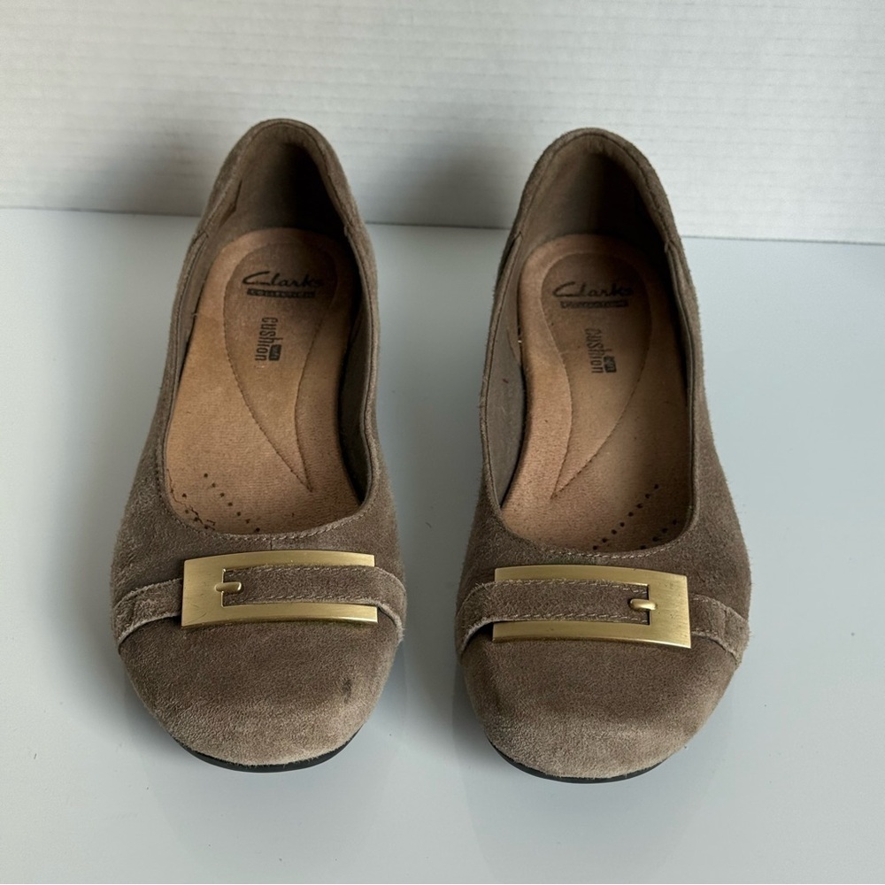Clarks Suede Buckle Front Dress Flats Ballet Shoes Size 7.5M